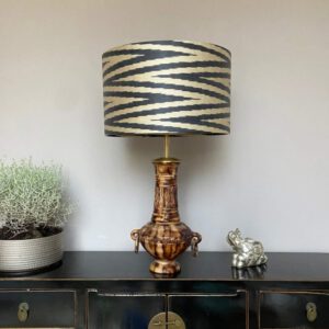 lampenvoet passend in een afrikaans interieur.